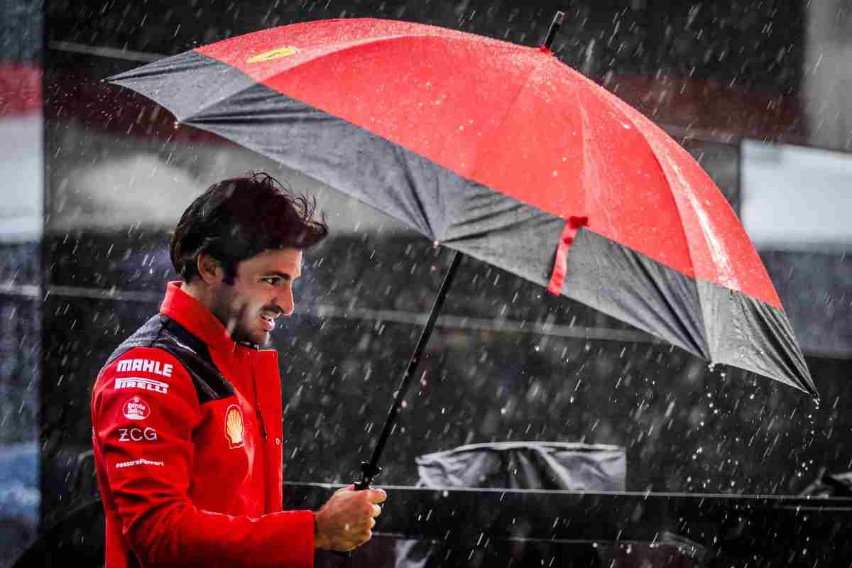 Sainz resta alla Ferrari