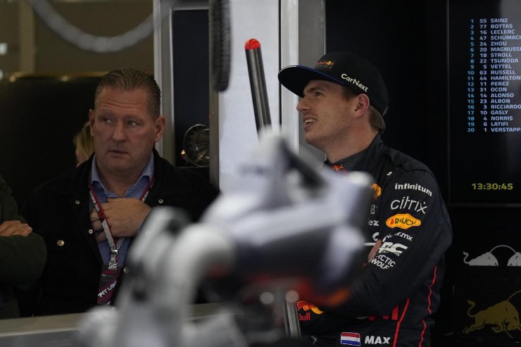 Jos Verstappen litiga con Horner in Bahrain