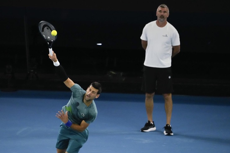 Djokovic con l'ex allenatore Ivanisevic 