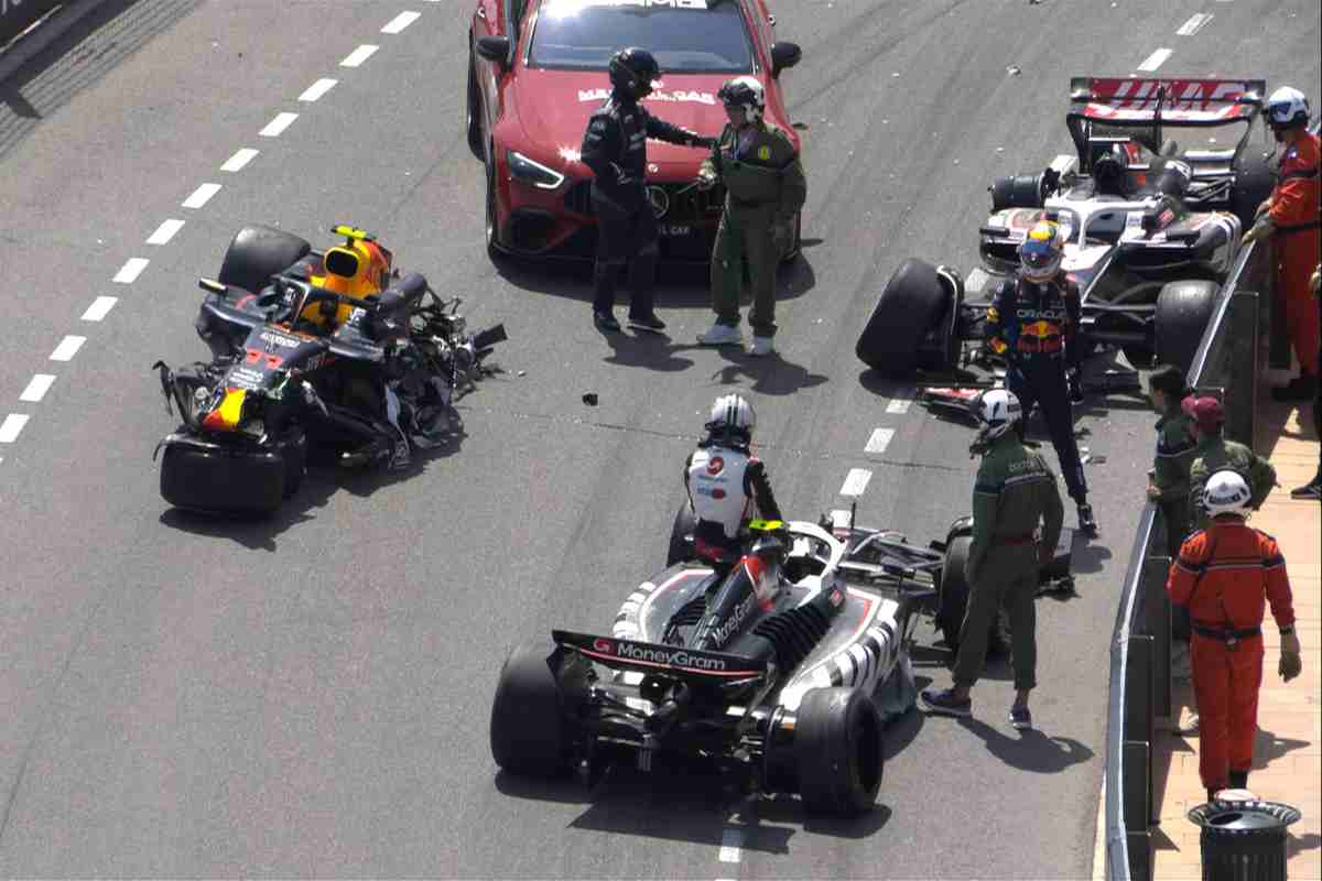 Kevin Magnussen vicino alla squalifica dopo tante infrazioni, è record in Formula 1