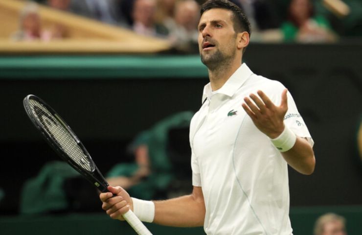 Djokovic protesta con il pubblico dopo il match