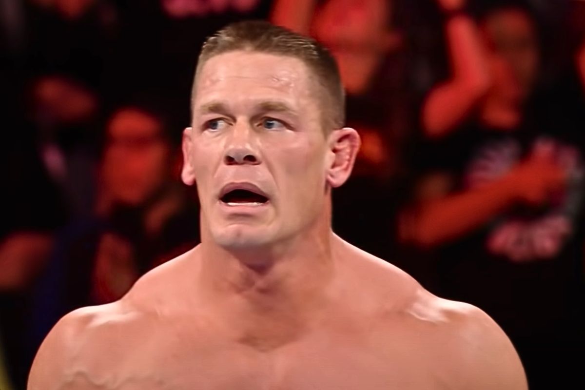 John Cena sul ring dopo la vittoria