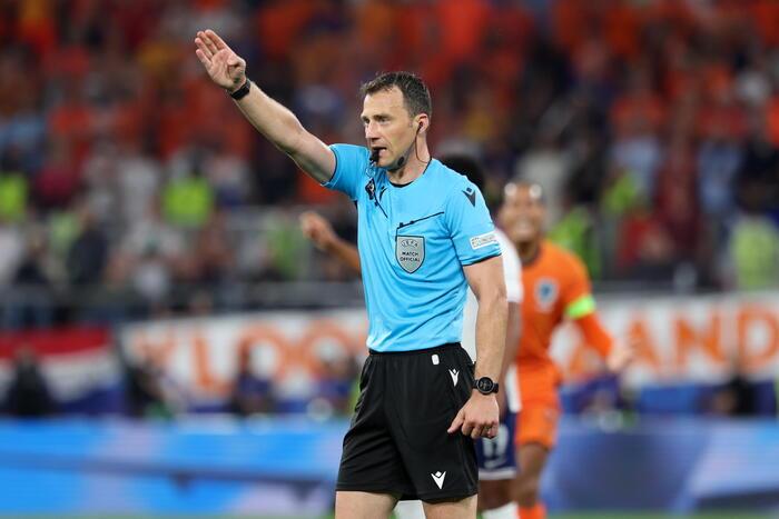 Arbitro tedesco assegnato alla partita di Champions League Milan-Bruges