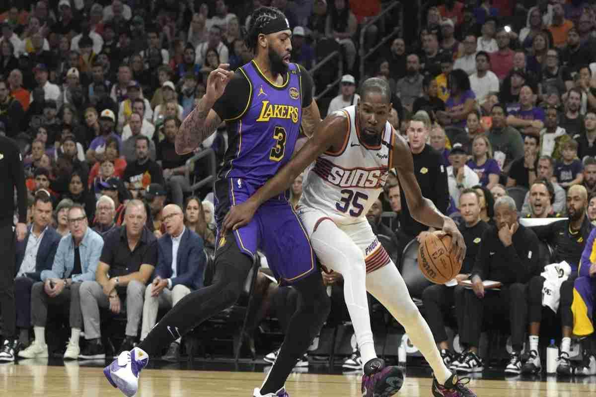 Boston supera le stelle NBA e i Lakers fermati da Durant e Booker. Banchero segna 50 punti.