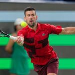 Djokovic trionfa a Shanghai raggiungendo la semifinale