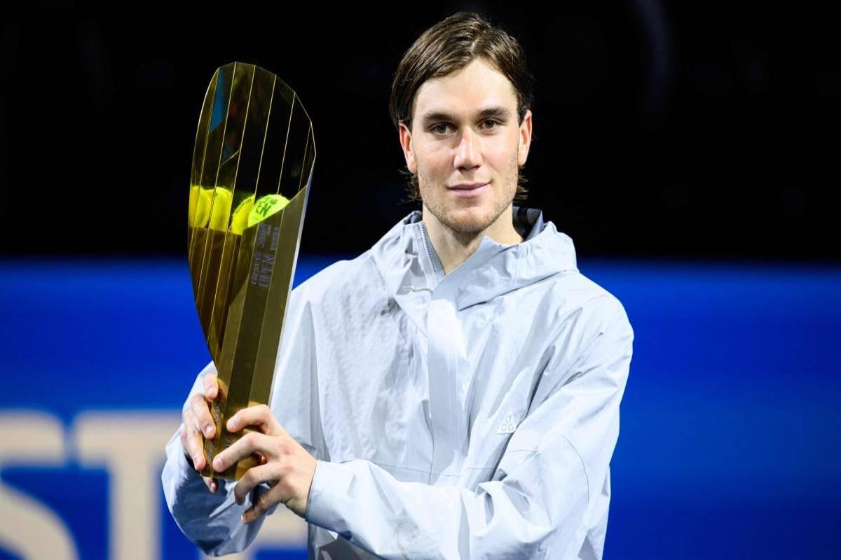 Draper domina Khachanov a Vienna, Perricard vince a Basilea