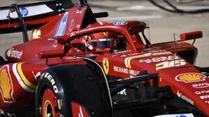 Ferrari domina la gara: Leclerc vince in grande stile, Sainz secondo