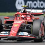 Ferrari trionfa in Messico: Sainz conquista la pole davanti a Verstappen