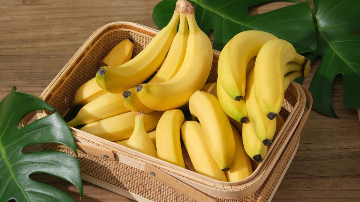 I benefici e i rischi di consumare una banana al giorno