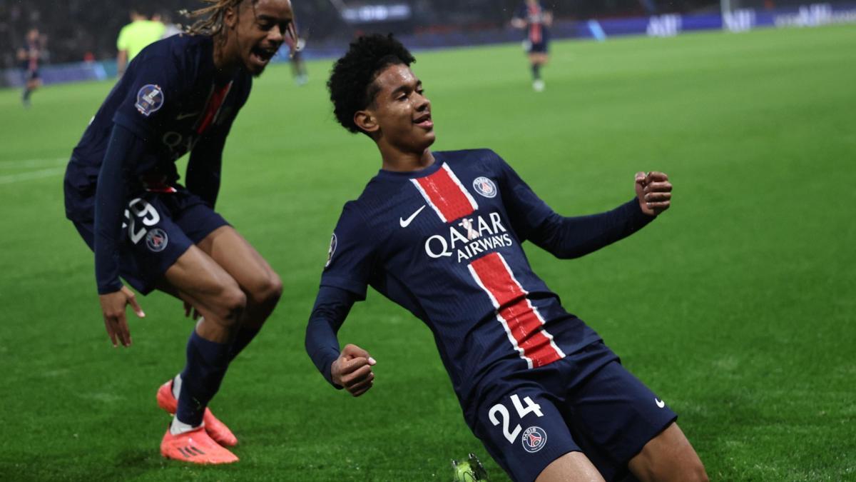 Il PSG si impone in testa alla classifica con il Monaco, emergendo il giovane talento Mayulu