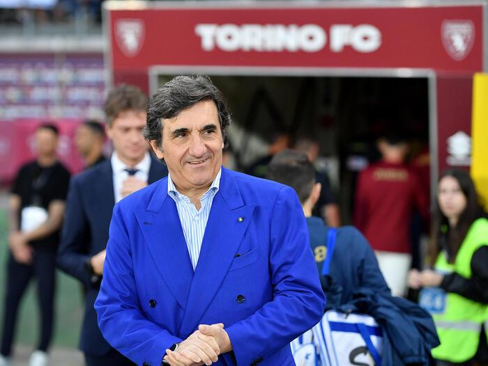 Il magnate del calcio visita il quartier generale della squadra di Torino