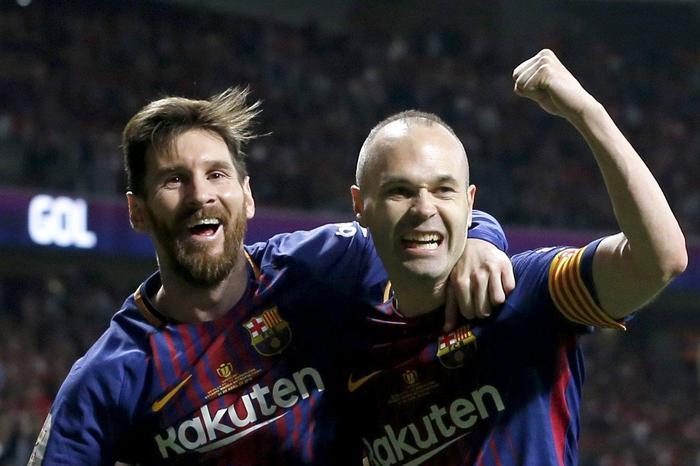 L'addio inaspettato di Iniesta: il commovente tributo di Messi