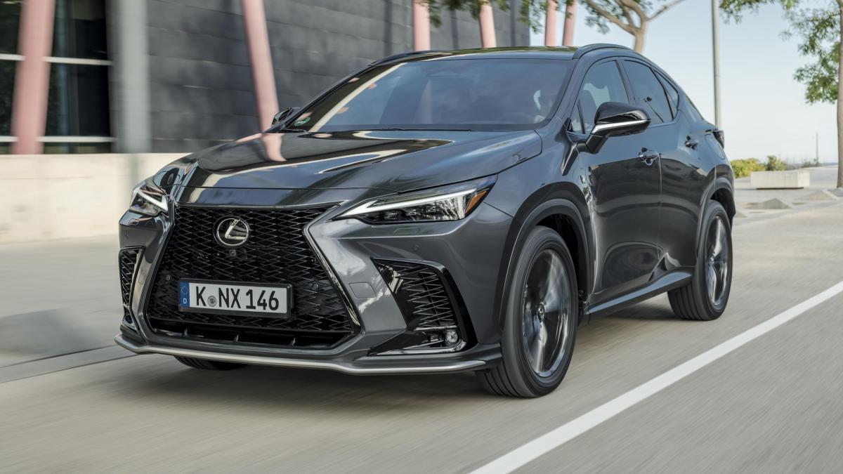 Lexus NX 450h+: la potenza dell'ibrida plug-in premium con trazione integrale