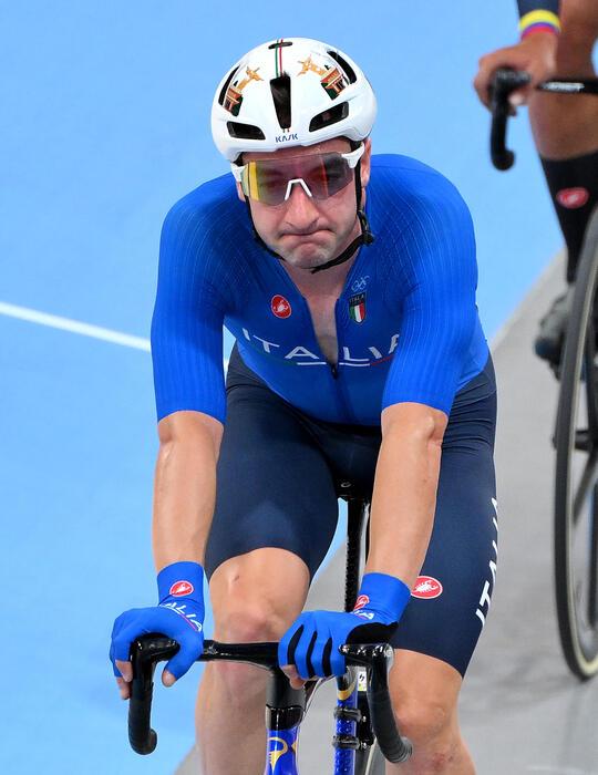 Successo sorprendente per Kuboki ai Mondiali di ciclismo su pista, Viviani si classifica al 16º posto nello Scratch