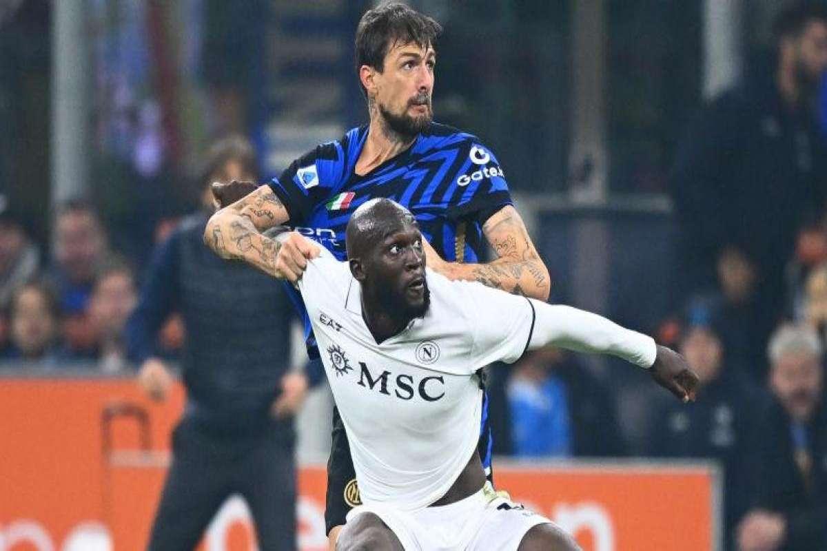 Acerbi e Buongiorno: Le Mura Invalicabili che Fermano la Lu-La tra Inter e Napoli