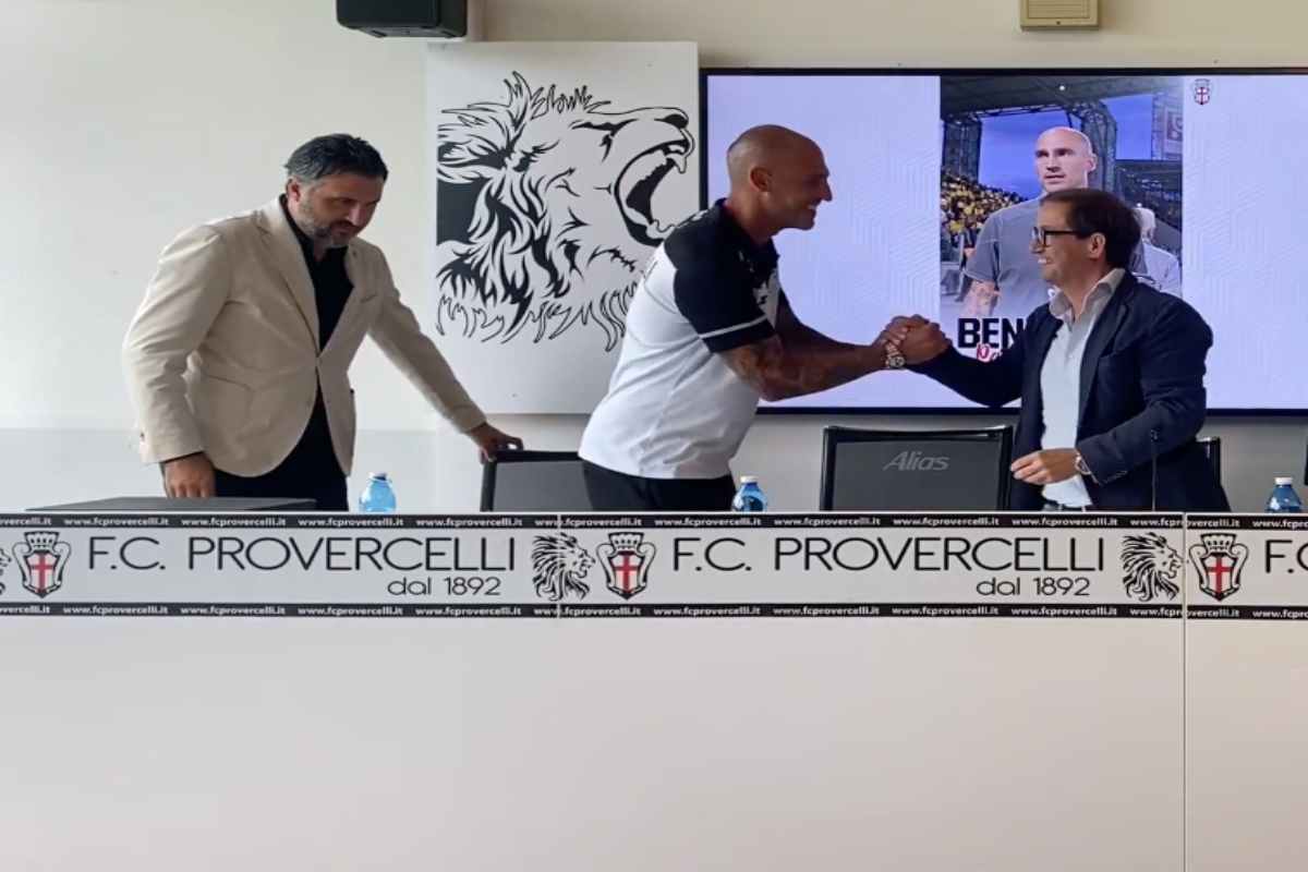 Cannavaro ha rassegnato le dimissioni da allenatore della Pro Vercelli