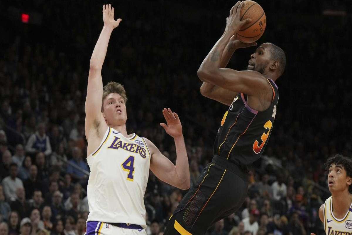 Durant riporta i suns alla vittoria, i lakers sotto assedio mentre houston sorprende i wolves con sengun protagonista