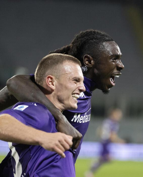 Fiorentina: entusiasmo alle stelle con gudmundsson che torna in gruppo