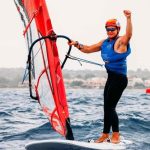 Il giovane talento sardo trionfa nel campionato mondiale di Windsurf iQFOiL