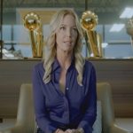 I Lakers di Jeanie Buss omaggio Pat Riley