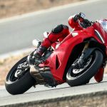 La nuova Ducati Panigale V2 2025: prestazioni e leggerezza