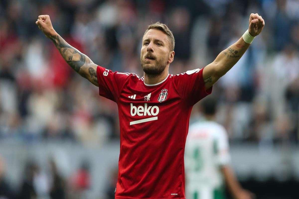 La sorprendente avventura di Immobile tra boutique, gol e kebab a Istanbul