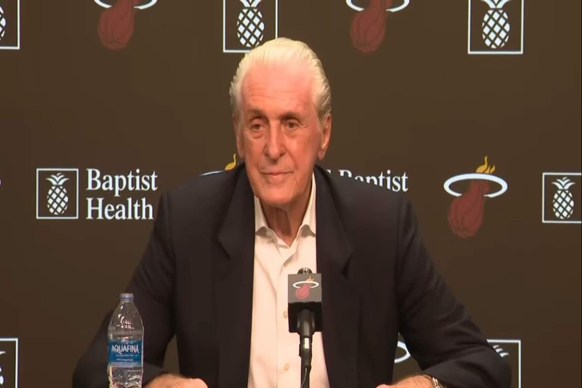 I Lakers omaggiano Pat Riley 