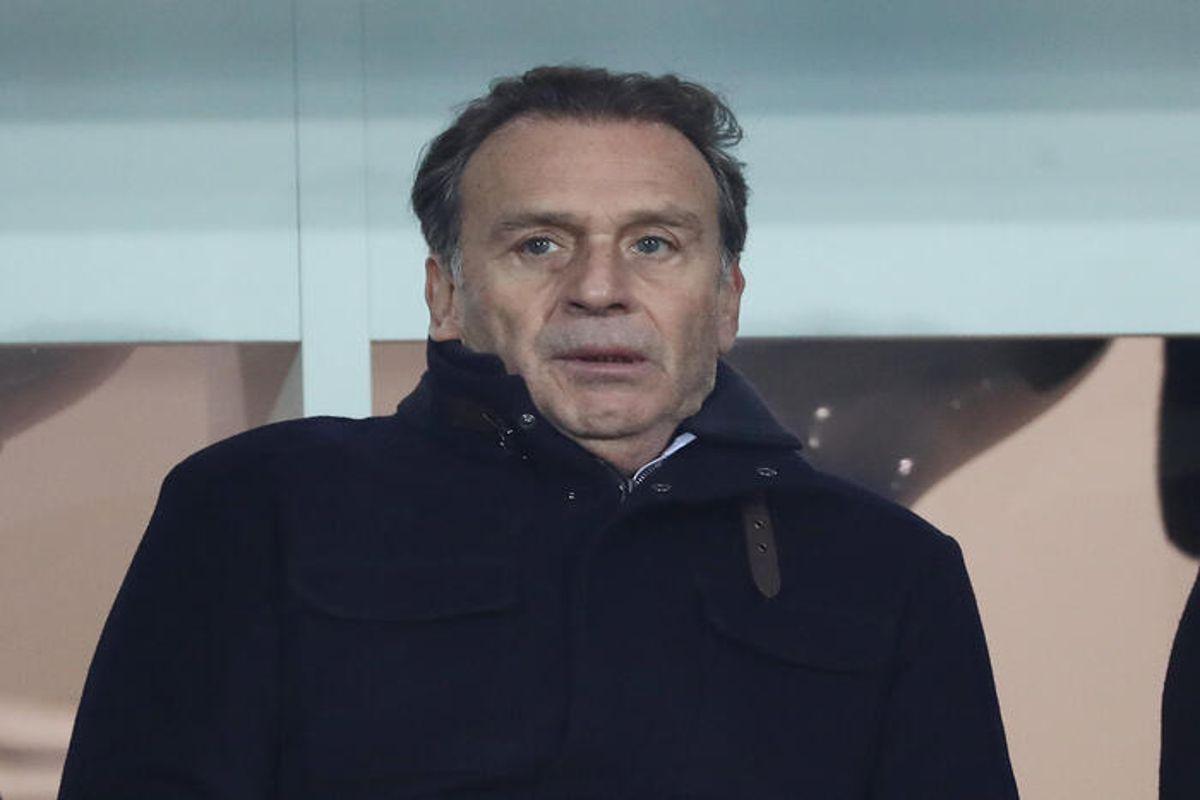 Scritte contro il presidente cellino: il malcontento esplode allo stadio di brescia