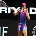 Swiatek Shock: La Campionessa 2023 Eliminata alle Semifinali delle Finals WTA!