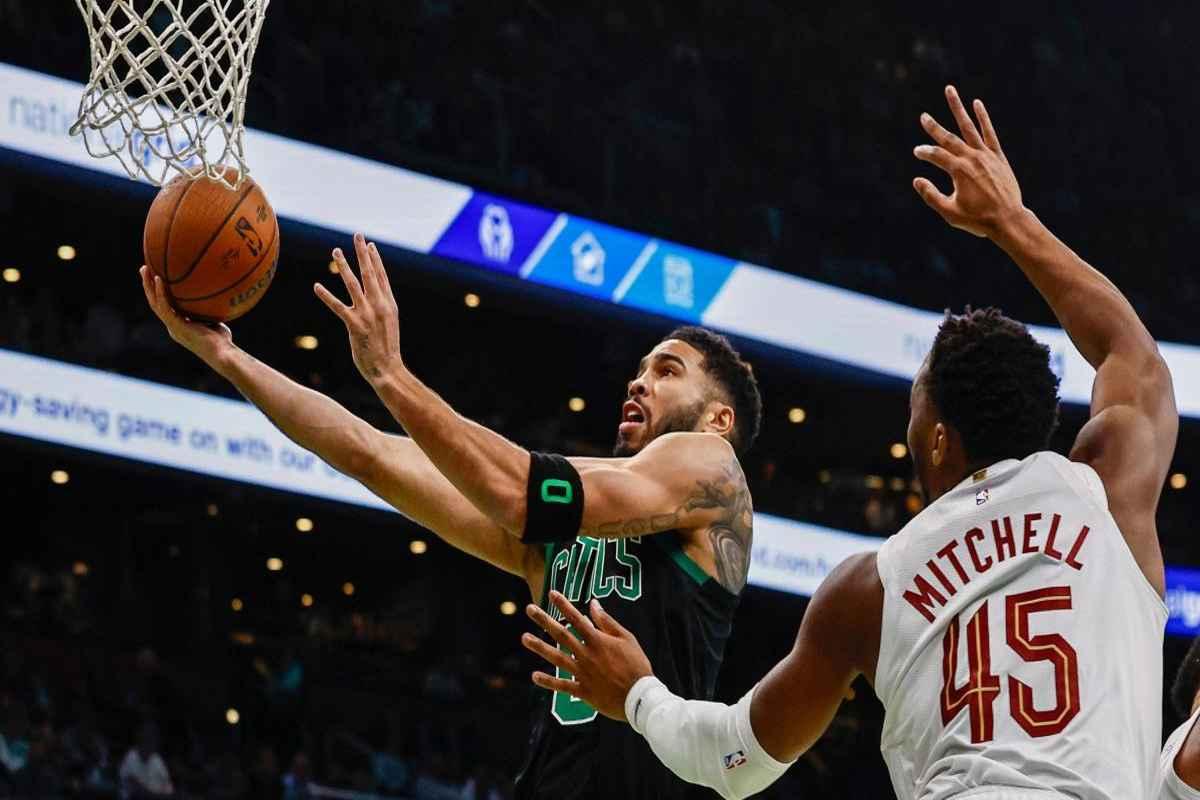 Tatum brilla e ferma cleveland, il rookie knecht incanta con 37 punti