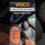 Vasco rossi prova il robotaxi di waymo: un viaggio nel futuro