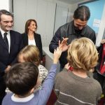 Fontana e ibrahimovic sorprendono i bambini del buzzi con regali speciali