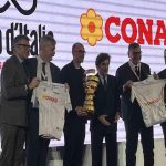 Giro d'italia presenta la maglia bianca conad: un simbolo di speranza per i giovani