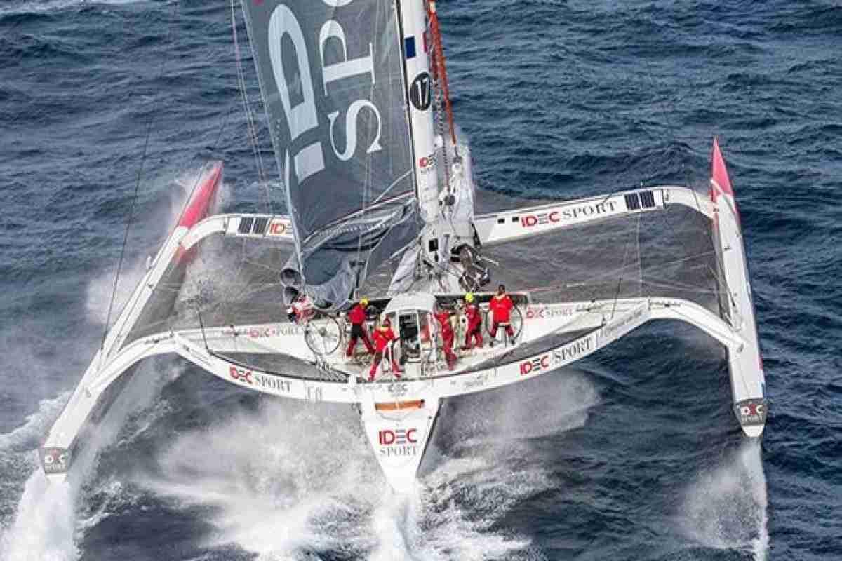 Svedese disperso nell'atlantico: ritirati due maxi-trimarani al jules verne