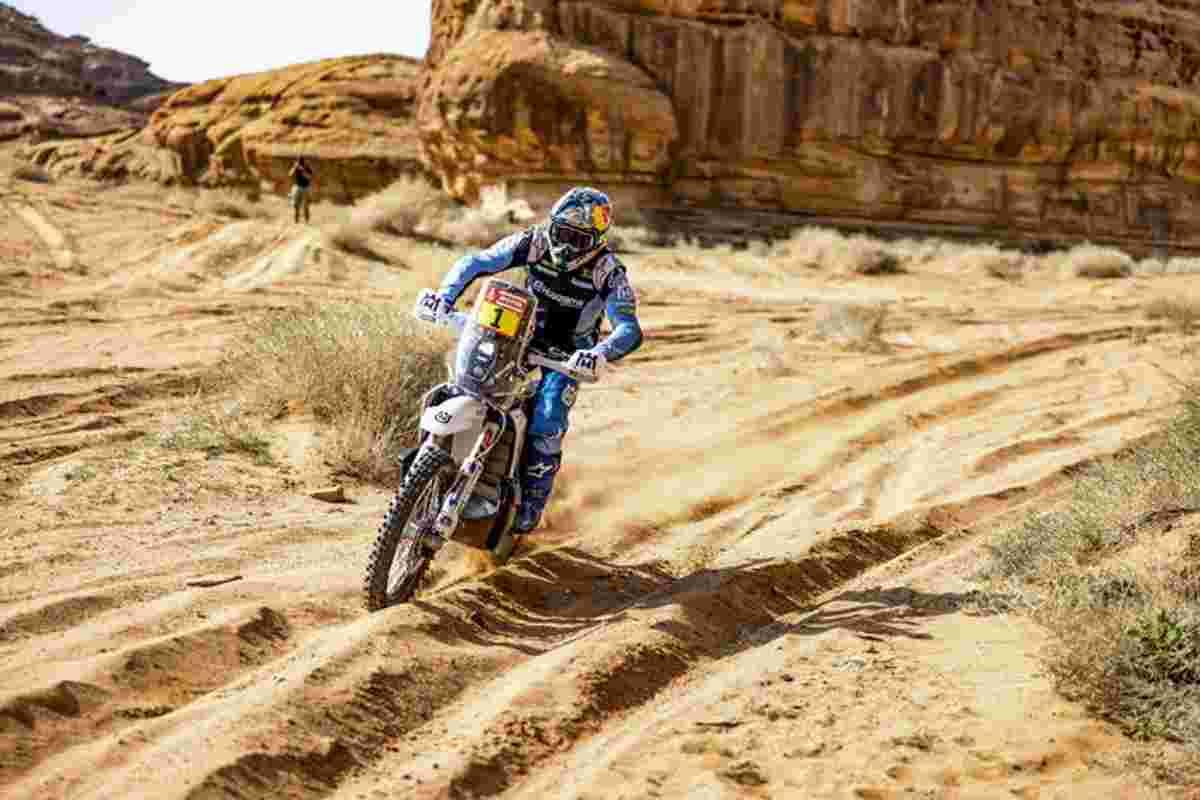 Benavides trionfa nell'ottava tappa della Dakar: un'impresa da leggenda sulle due ruote!