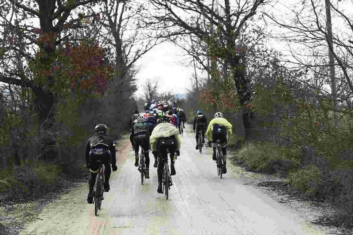 Ciclismo: Pogacar e le nuove sfide delle Strade Bianche tra sterrato e adrenalina