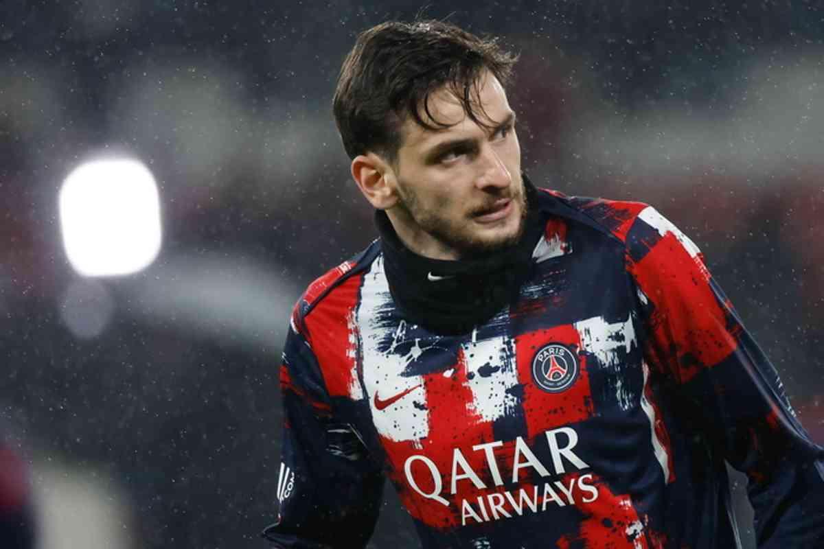 Kvaratskhelia debutta con assist, ma il Psg delude ancora