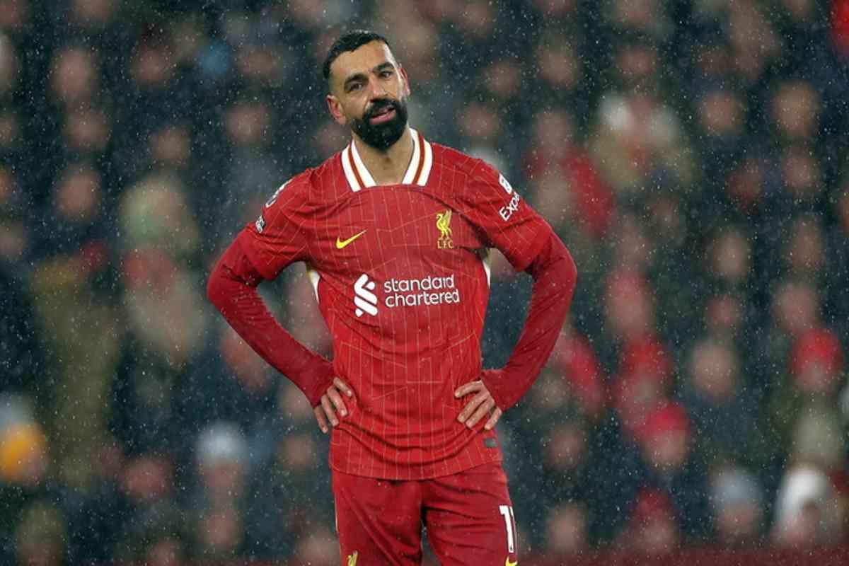 Salah chiede un nuovo contratto a liverpool, scoppia la polemica con carragher