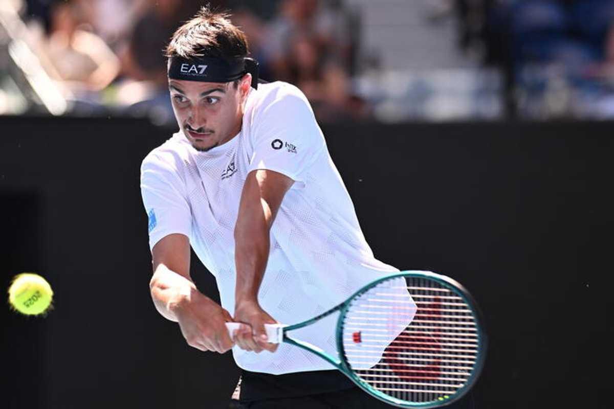 Sonego sfida Shelton all'Australian Open: un match avvincente fino all'ultimo punto