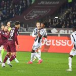 Tensione alle Stelle: Derby di Torino si Trasforma in Caos con Espulsioni e Parapiglia!