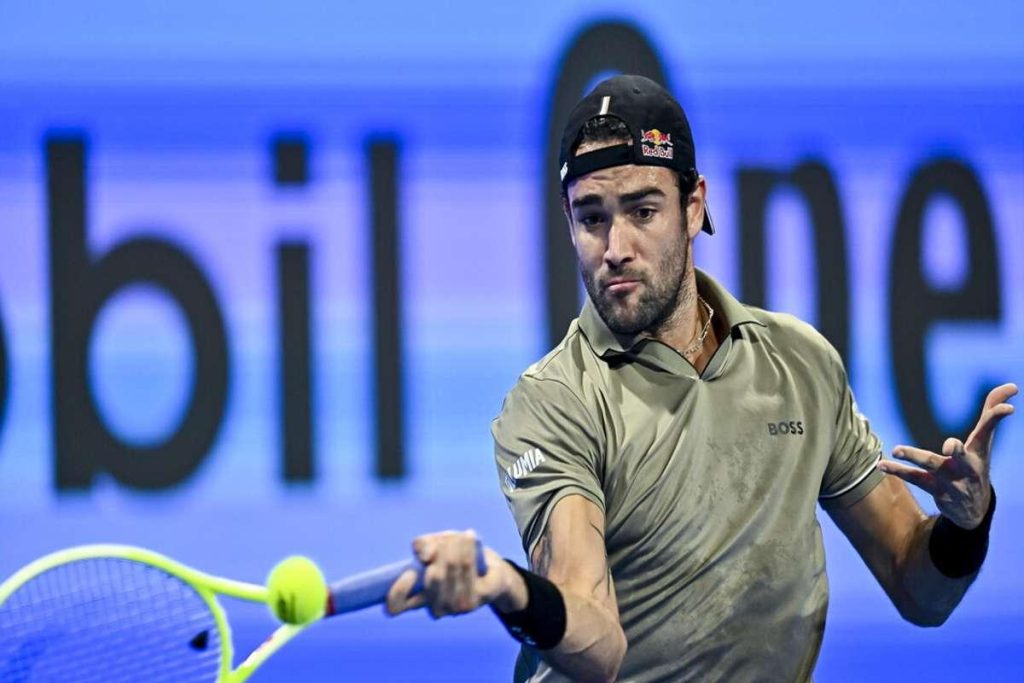 Berrettini cede il passo a Tsitsipas nei quarti di finale a Dubai