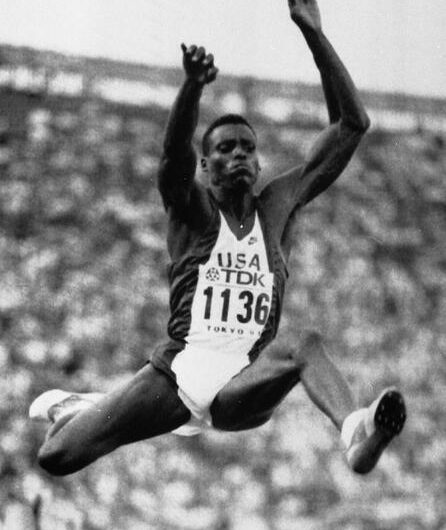 Carl Lewis lancia la sfida: il salto in lungo senza 'stacco' conquista il mondo dell'atletica