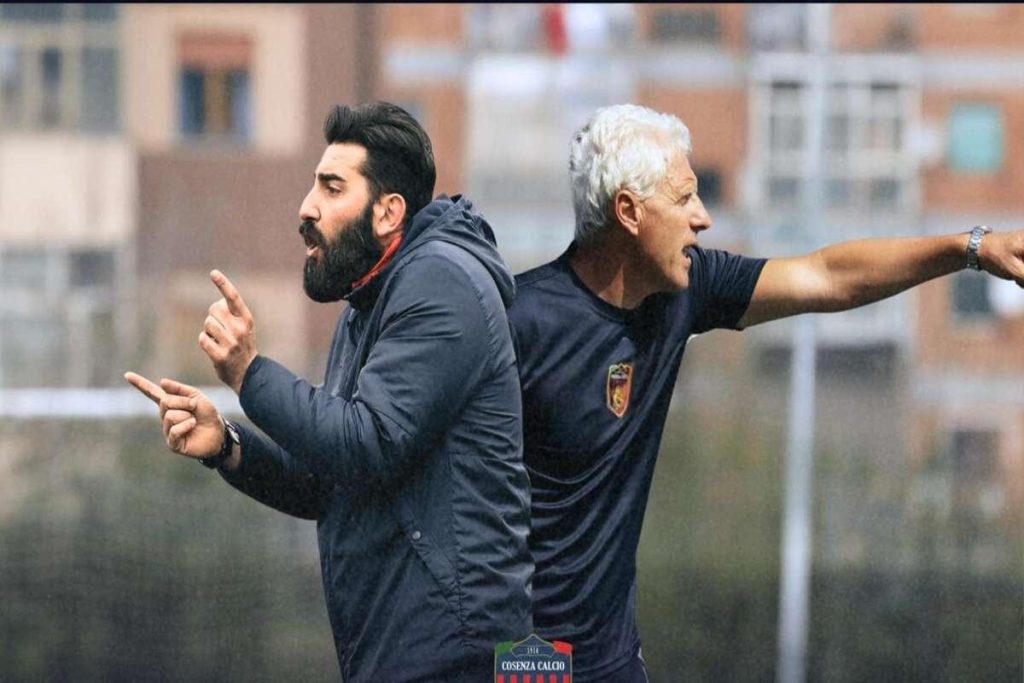 Cosenza sorprende: esonero dell'allenatore Alvini scuote il club