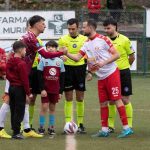 Derby di Roma interrotto: il pubblico coinvolto e l'arbitro riprende il gioco