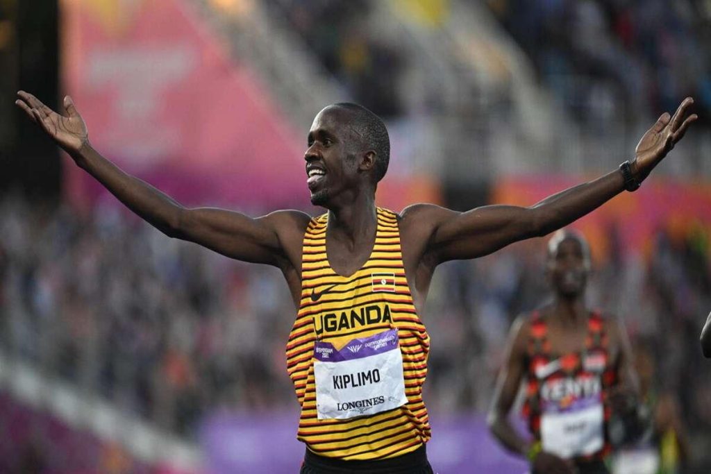 Kiplimo conquista il record mondiale di mezza maratona: un'impresa storica per l'Uganda