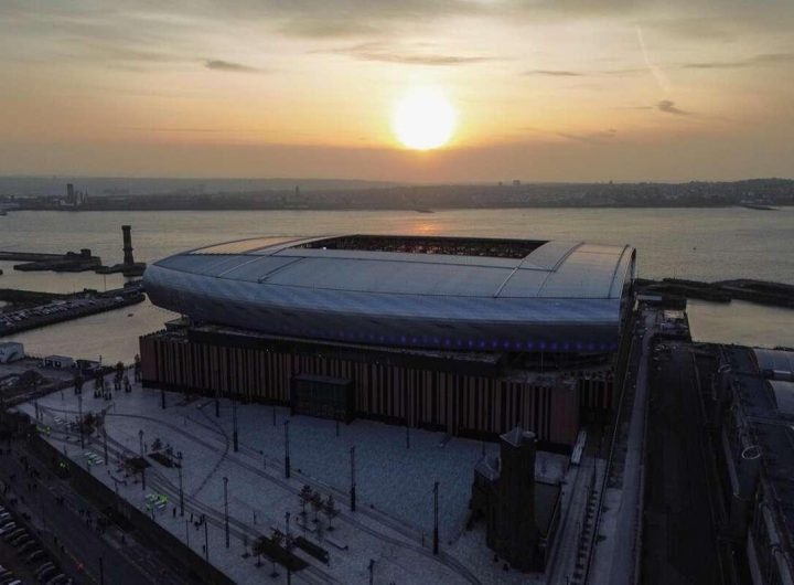 L'Everton svela il suo nuovo stadio sul molo di Liverpool