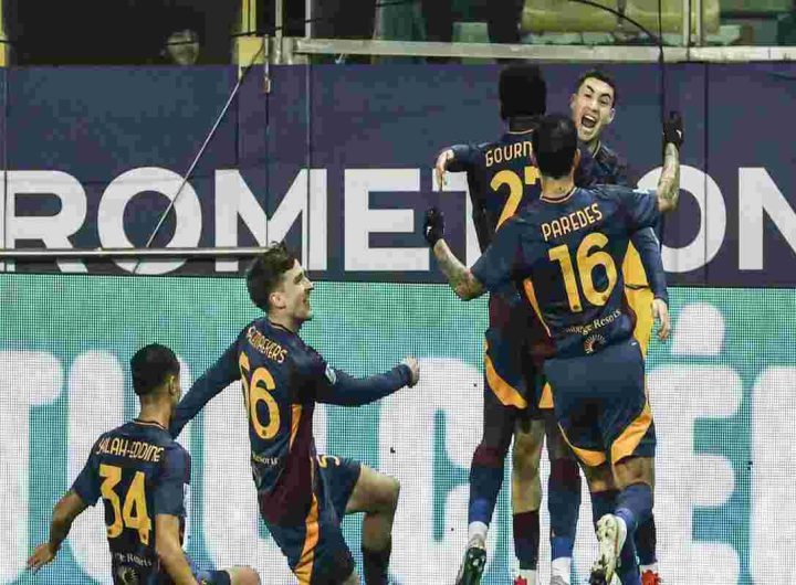 La Roma conquista Parma con un gol su punizione di Soulé