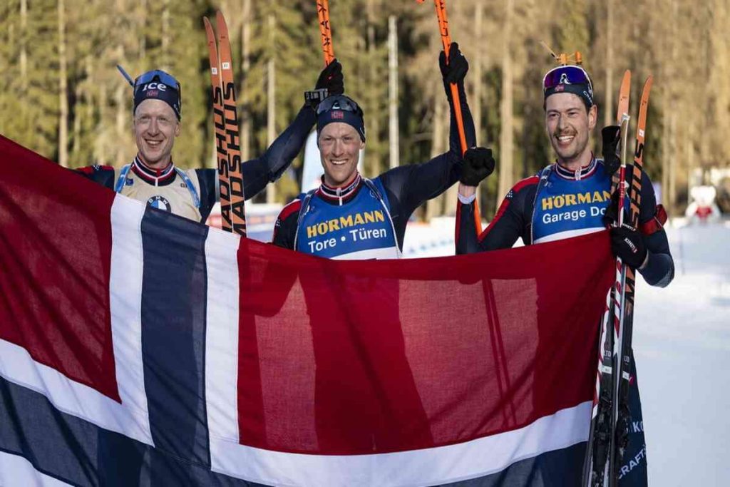 Mondiali di biathlon: Norvegia in trionfo con una storica tripletta, Giacomel chiude al sesto posto