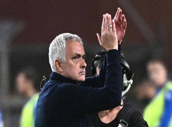 Mourinho squalificato per quattro giornate dopo frasi razziste in Turchia