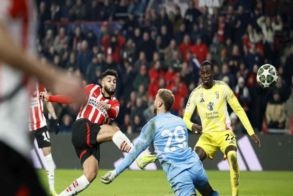 PSV trionfa 3-1 e manda la Juventus a casa: una serata da dimenticare